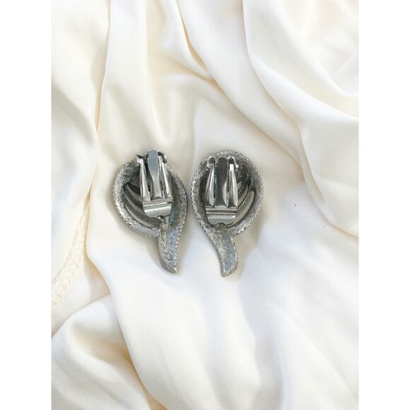 Vintage Silver Tone Textured Clip on Earrings - Picture 3 of 5